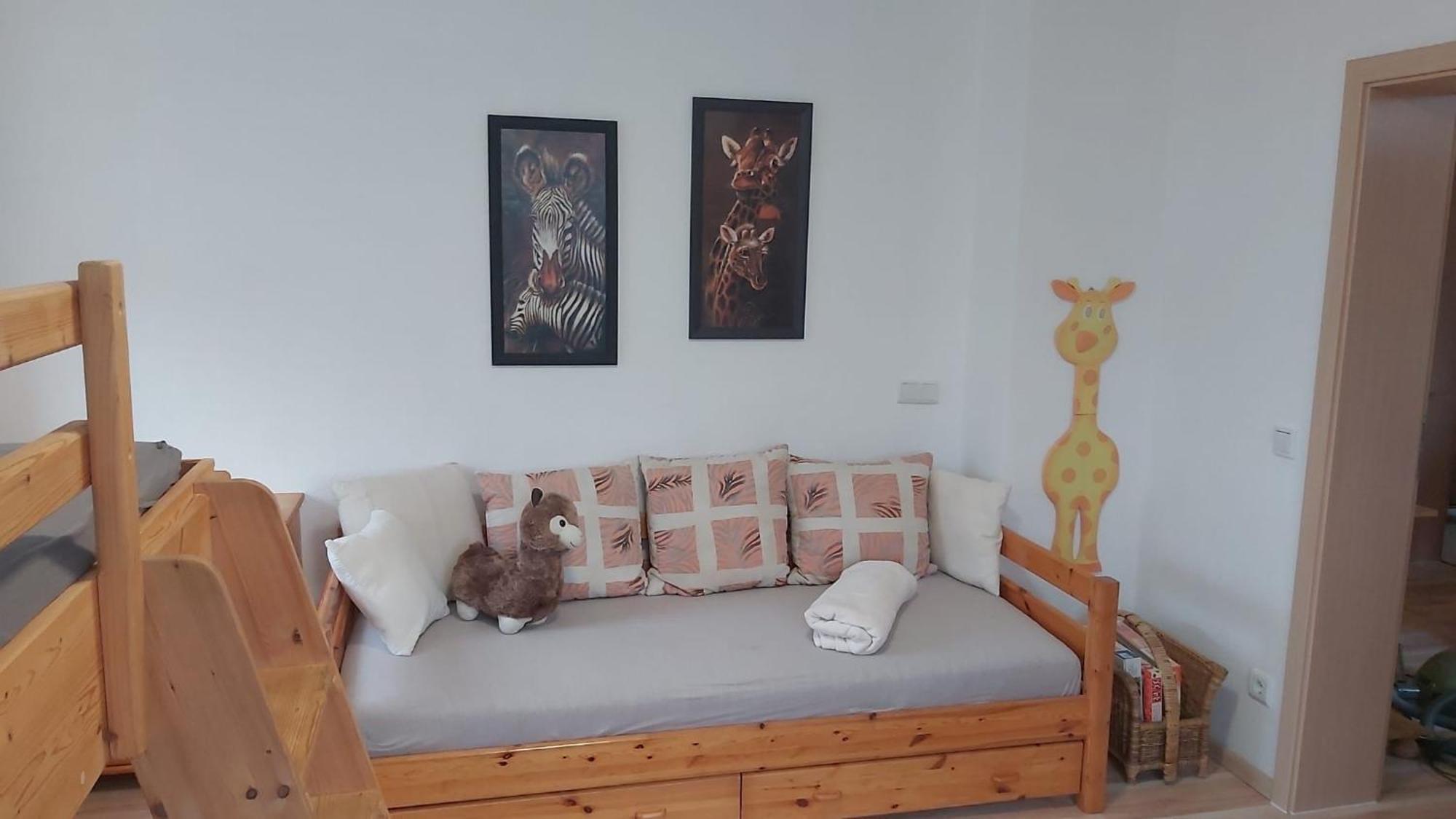 Gelbes Haus Seenland Ferienwohnungen Xl Elsterheide Oda fotoğraf